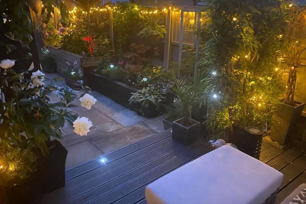 Secret Gem Full Size Hot Tub 1 Bed Garden Flat Leilighet Bournemouth Eksteriør bilde