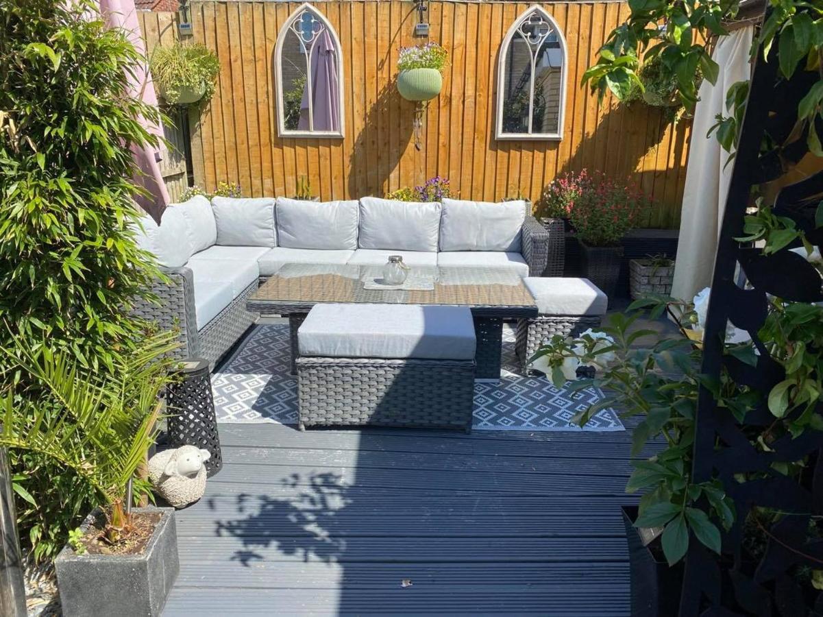 Secret Gem Full Size Hot Tub 1 Bed Garden Flat Leilighet Bournemouth Eksteriør bilde
