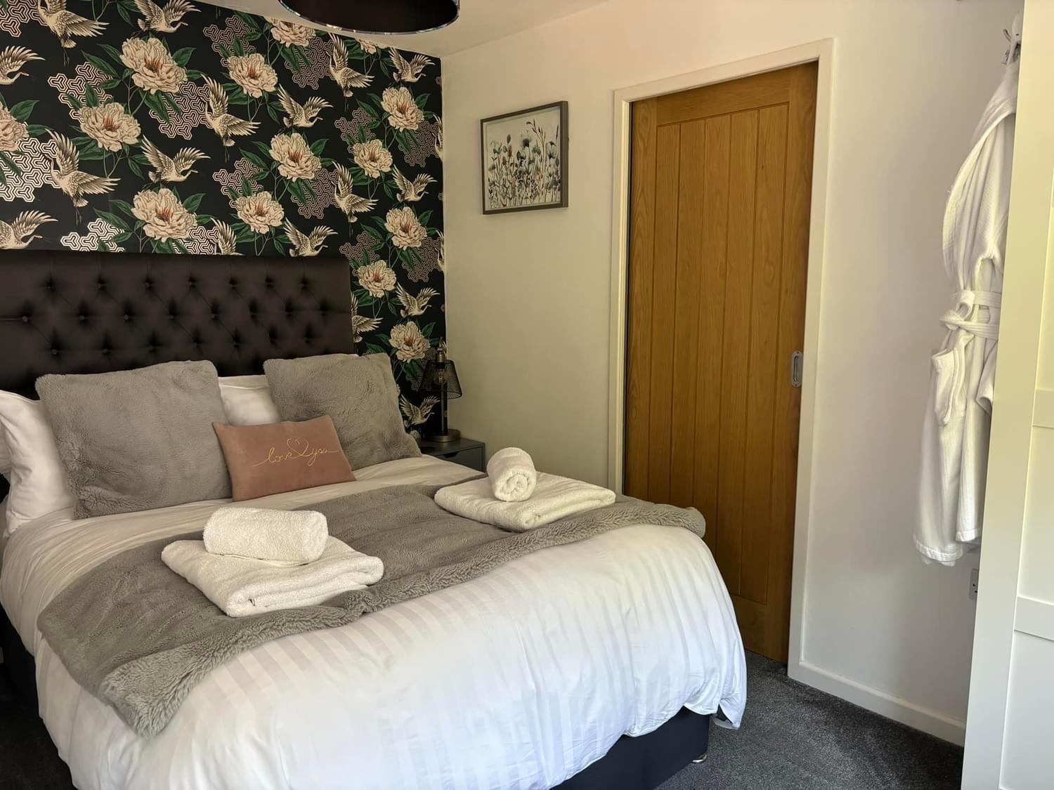 Secret Gem Full Size Hot Tub 1 Bed Garden Flat Leilighet Bournemouth Eksteriør bilde
