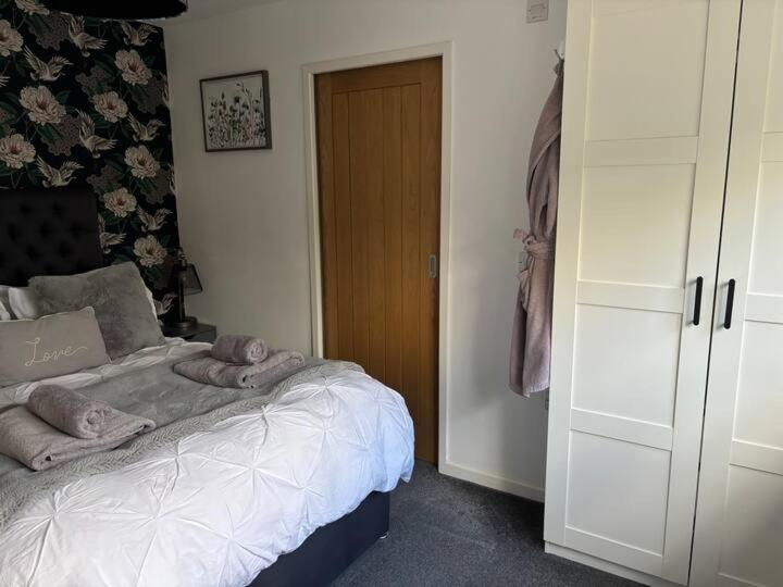 Secret Gem Full Size Hot Tub 1 Bed Garden Flat Leilighet Bournemouth Eksteriør bilde